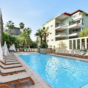 Pierre & Premium Port Prestige Antibes